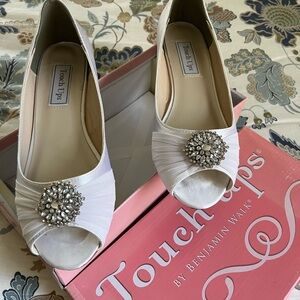 Elegant White Peep-Toe Heels with Rhinestone Detail